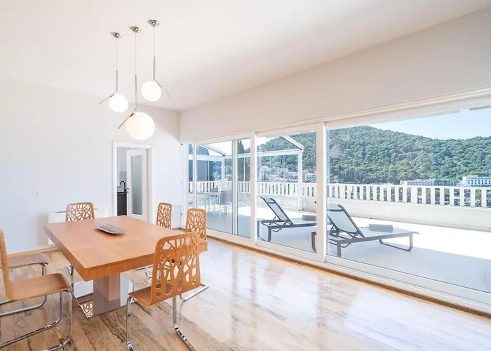 Penthouse Vis A Vis * 두브로브니크